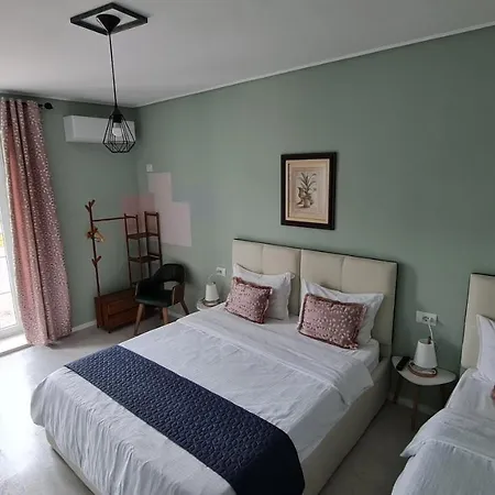Funky Boutique & Adventures Guest house 3*