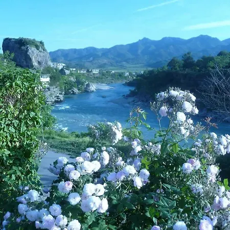 Πανσιόν Funky Boutique & Adventures 3*