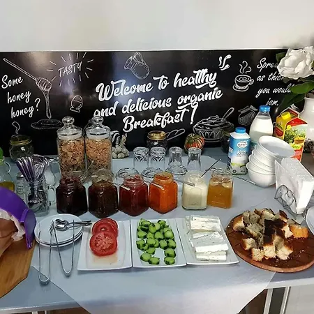 Funky Boutique & Adventures بيت ضيافة 3*