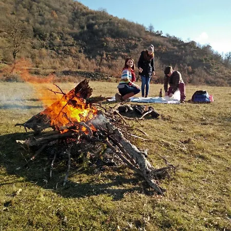 بيت ضيافة Funky Boutique & Adventures 3*