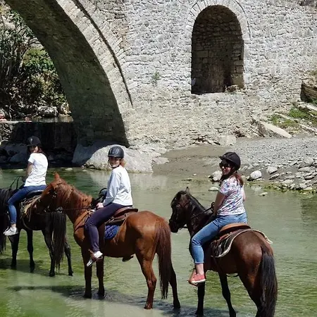 Funky Boutique & Adventures Πανσιόν 3*