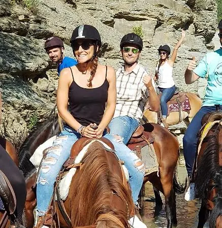 Funky Boutique & Adventures Πανσιόν 3*