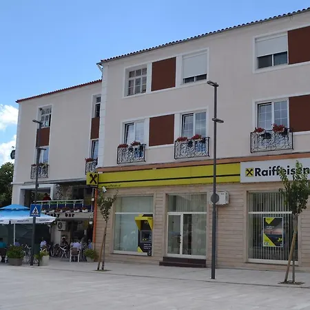 Funky Boutique & Adventures Penzion 3*