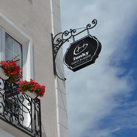 Funky Boutique & Adventures Përmet