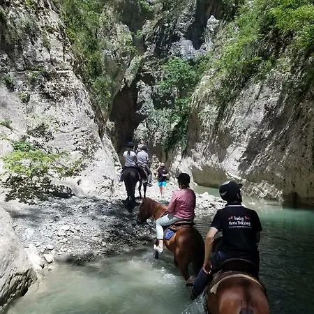 Penzion Funky Boutique & Adventures Përmet