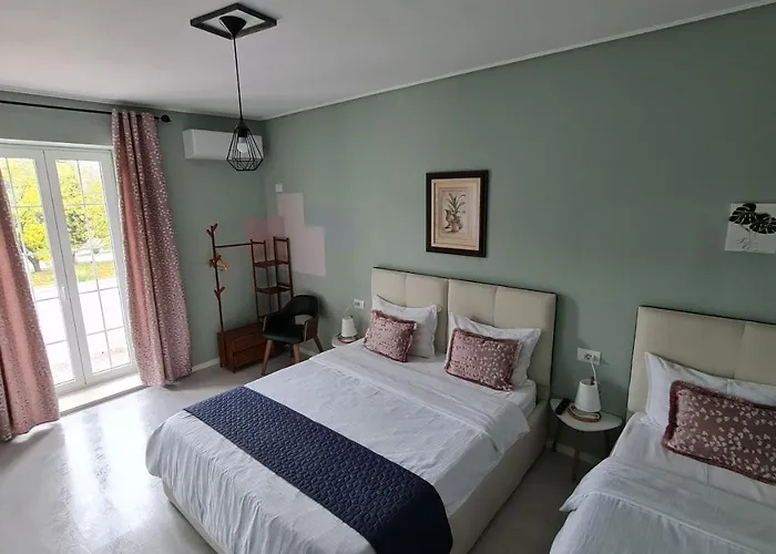 Funky Boutique & Adventures Guest house 3*