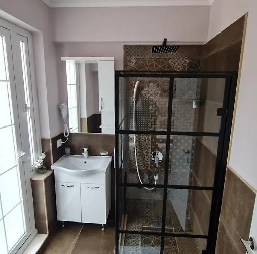 Funky Boutique & Adventures Permet