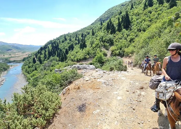 Guest house Funky Boutique & Adventures Permet