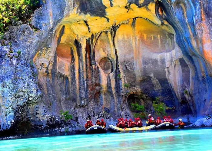 Funky Boutique & Adventures Permet