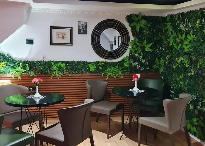 Funky Boutique & Adventures Guest house