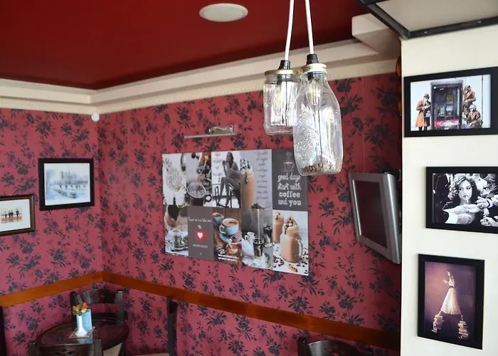 Funky Boutique & Adventures Guest house 3*