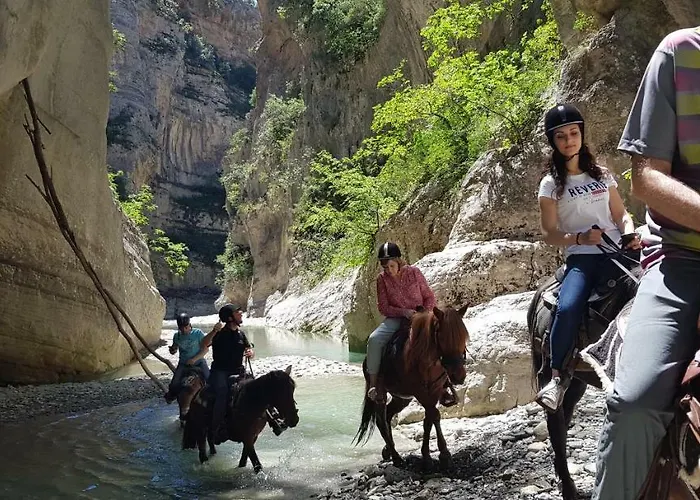 Funky Boutique & Adventures Guest house 3*